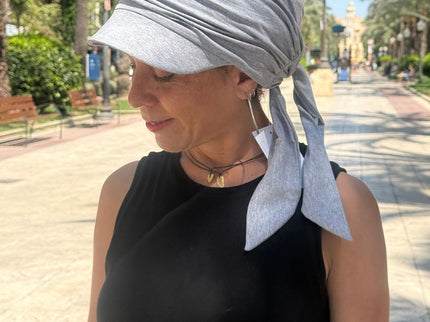 Gorra Oncológica Carla Bedia | Nala Gris Claro