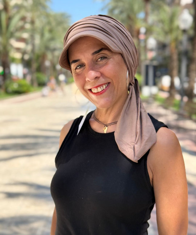 Gorra Oncológica Carla Bedia | Nala Taupe