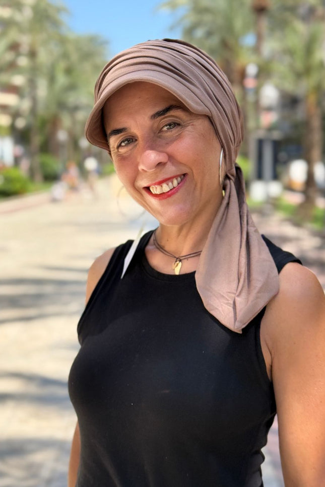 Gorra Oncológica Carla Bedia | Nala Taupe