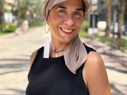 Gorra Oncológica Carla Bedia | Nala Taupe