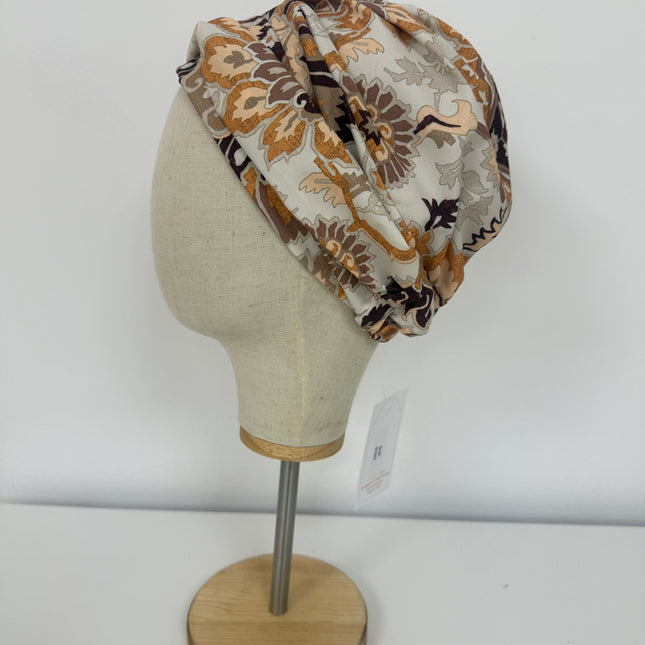 Pañuelo Oncológico Carla Bedia | Sue Floral Tierra