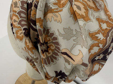 Pañuelo Oncológico Carla Bedia | Sue Floral Tierra