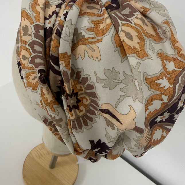 Pañuelo Oncológico Carla Bedia | Sue Floral Tierra