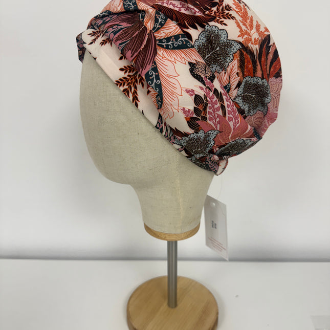 Pañuelo Oncológico Carla Bedia | Sue Floral Rosa