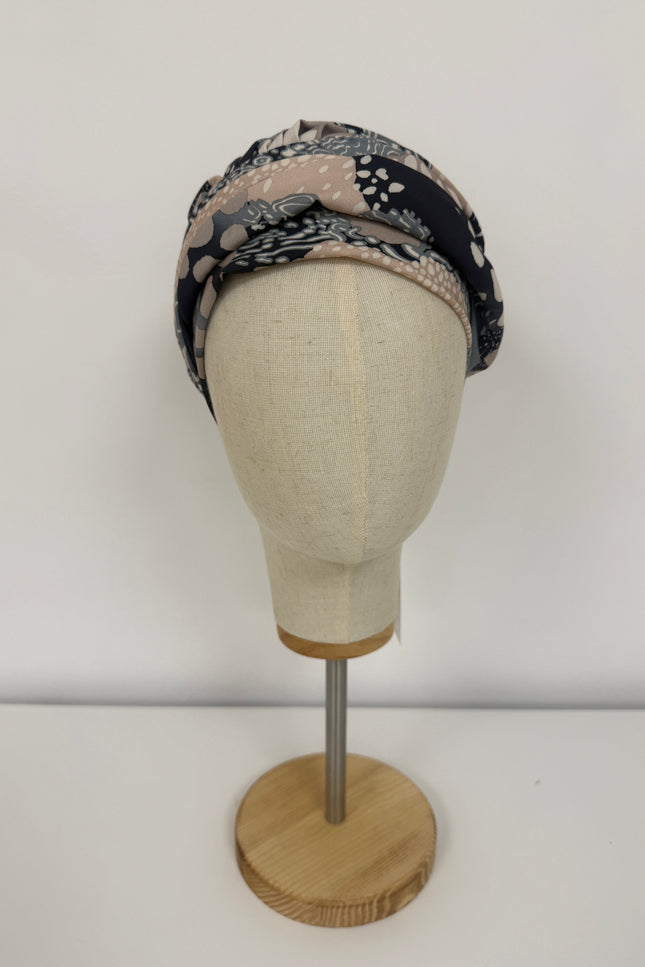 Pañuelo Oncológico Carla Bedia | Sue Abstract Beige Azul