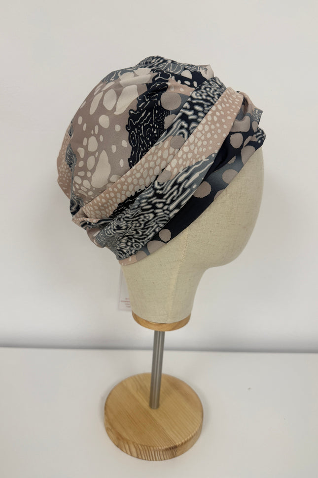 Pañuelo Oncológico Carla Bedia | Sue Abstract Beige Azul