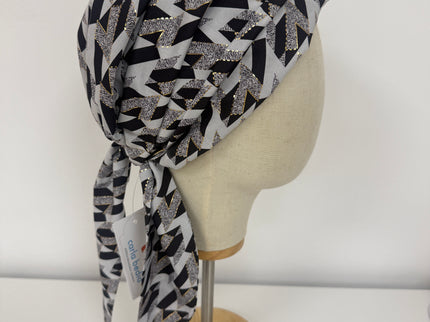 Pañuelo Oncológico Carla Bedia | Zoe Silk Geométrico Plata
