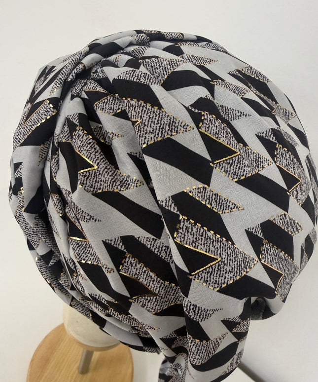 Pañuelo Oncológico Carla Bedia | Zoe Silk Geométrico Plata