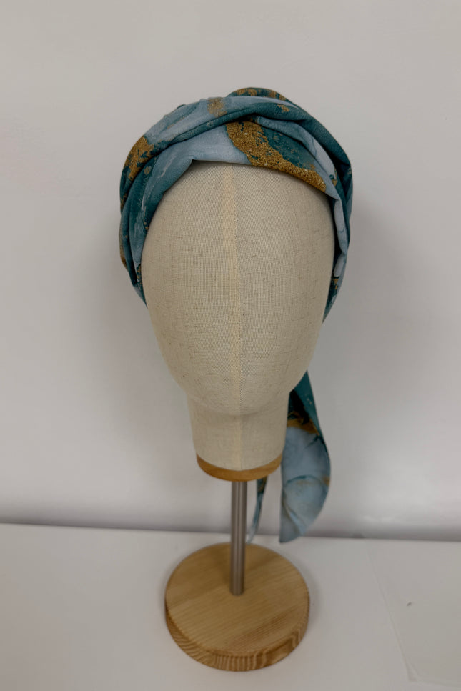 Pañuelo Oncológico Carla Bedia | Zoe Silk Geométrico Plata