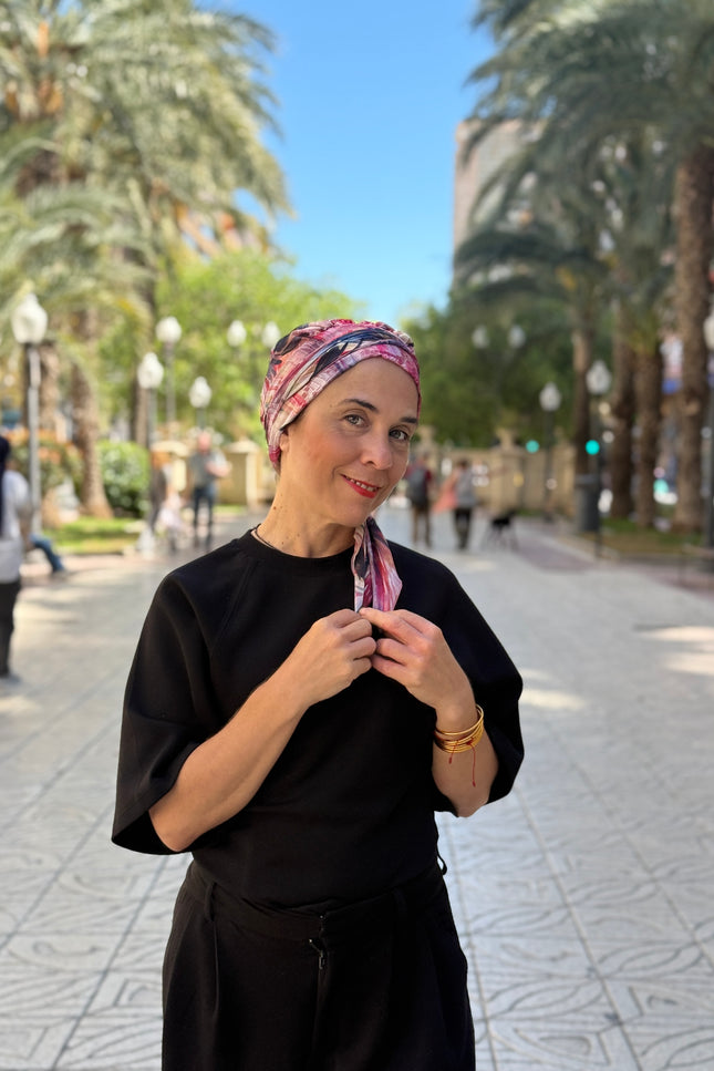 Pañuelo Oncológico Carla Bedia | Zoe Silk Plumas Rosé