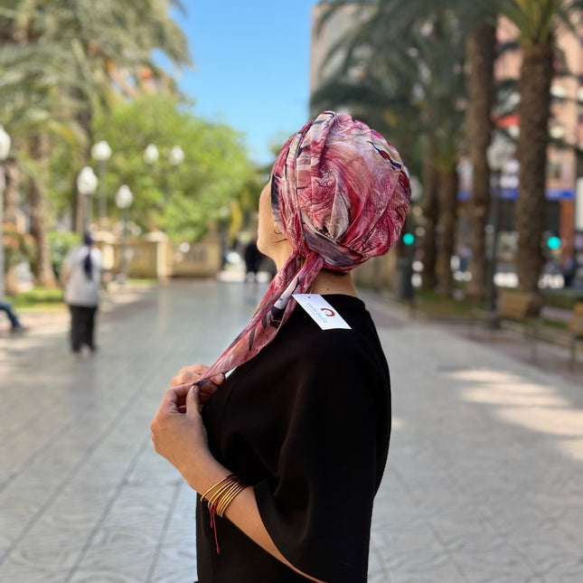 Pañuelo Oncológico Carla Bedia | Zoe Silk Plumas Rosé