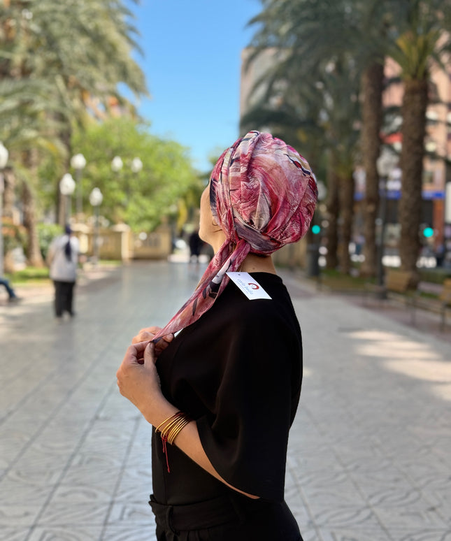 Pañuelo Oncológico Carla Bedia | Zoe Silk Plumas Rosé