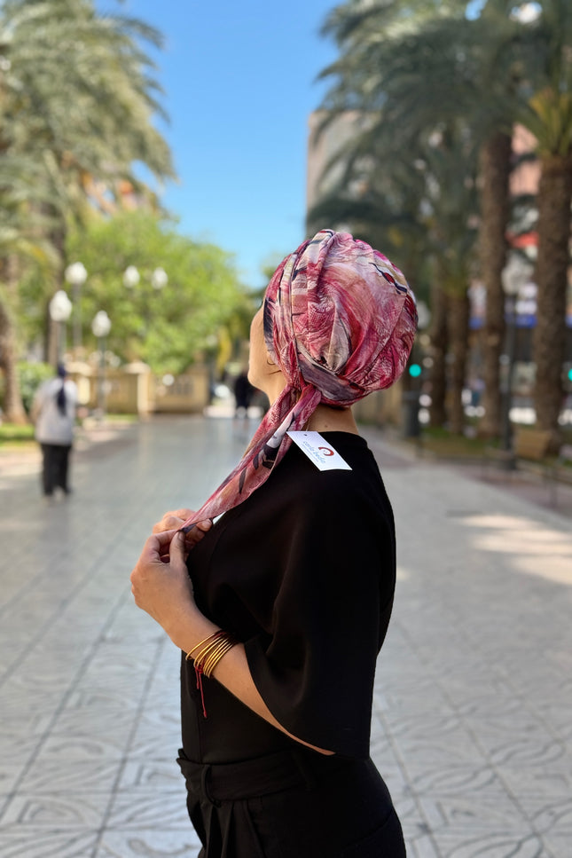 Pañuelo Oncológico Carla Bedia | Zoe Silk Plumas Rosé