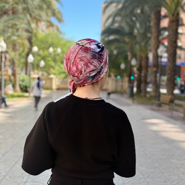 Pañuelo Oncológico Carla Bedia | Zoe Silk Plumas Rosé