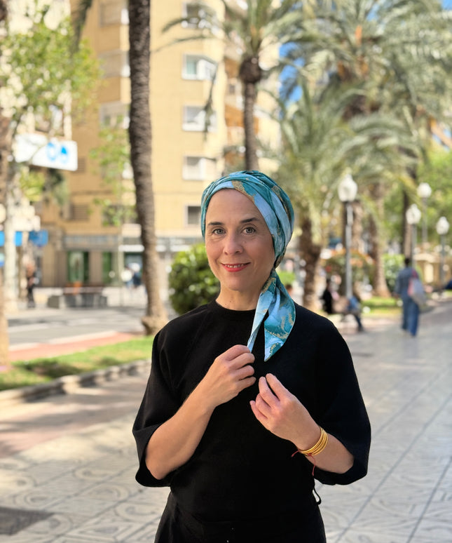 Pañuelo Oncológico Carla Bedia | Zoe Silk Mármol Azul