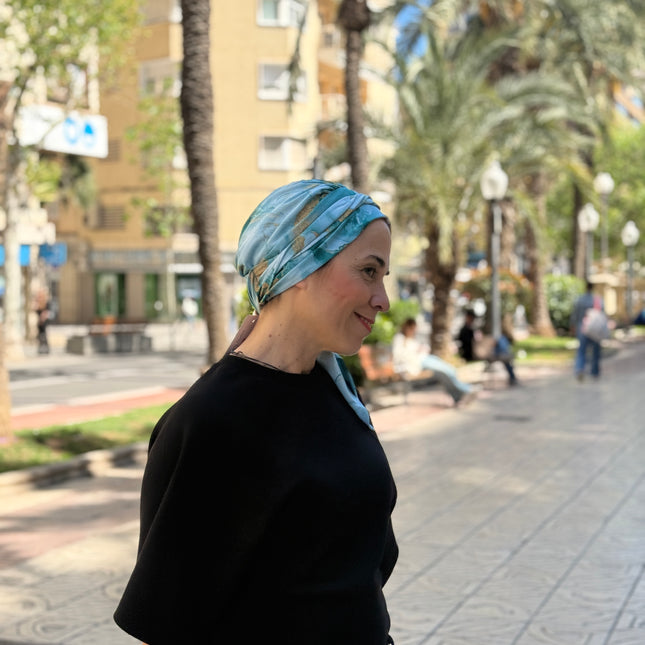 Pañuelo Oncológico Carla Bedia | Zoe Silk Mármol Azul