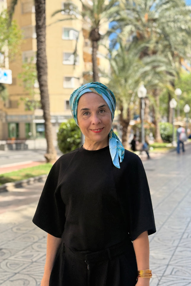 Pañuelo Oncológico Carla Bedia | Zoe Silk Mármol Azul