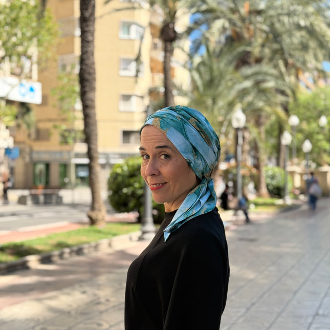 Pañuelo Oncológico Carla Bedia | Zoe Silk Mármol Azul