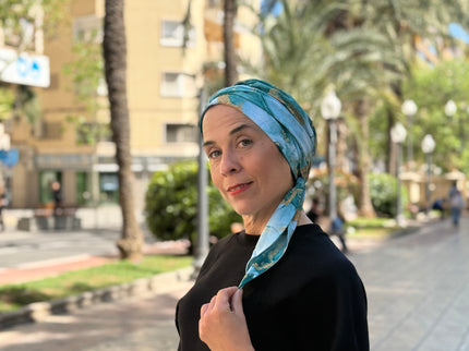 Pañuelo Oncológico Carla Bedia | Zoe Silk Mármol Azul