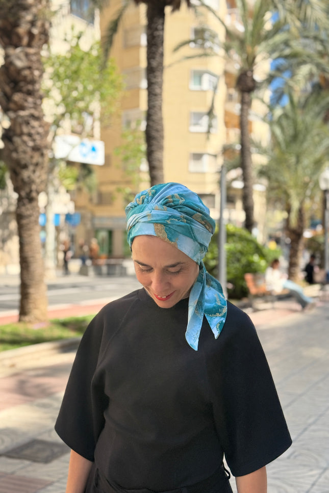 Pañuelo Oncológico Carla Bedia | Zoe Silk Mármol Azul