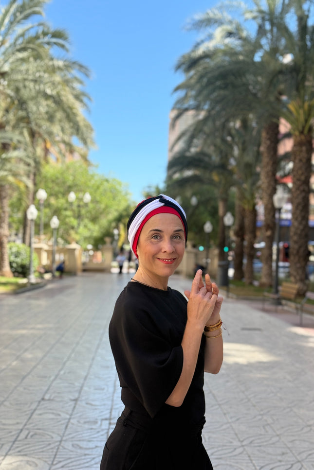 Pañuelo Oncológico Carla Bedia | Gala Tricolor Rojo Marino