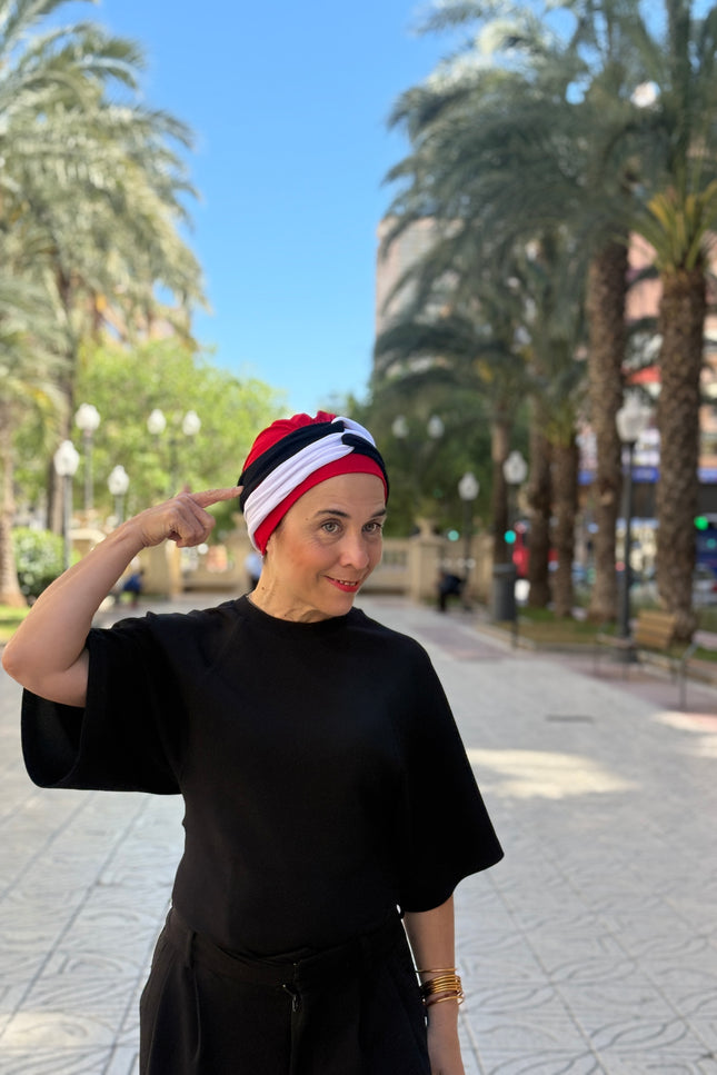 Pañuelo Oncológico Carla Bedia | Gala Tricolor Rojo Marino