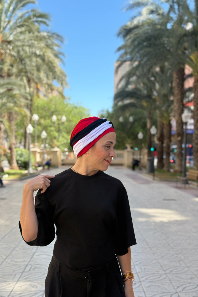 Pañuelo Oncológico Carla Bedia | Gala Tricolor Rojo Marino
