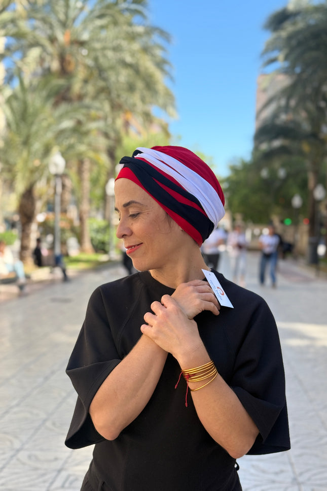 Pañuelo Oncológico Carla Bedia | Gala Tricolor Rojo Marino