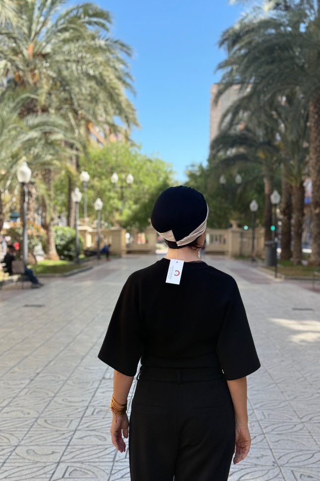 Pañuelo Oncológico Carla Bedia | Gala Negro Arena