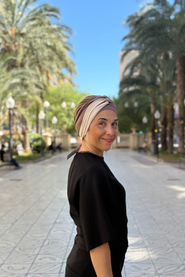 Pañuelo Oncológico Carla Bedia | Gala Marrón Arena