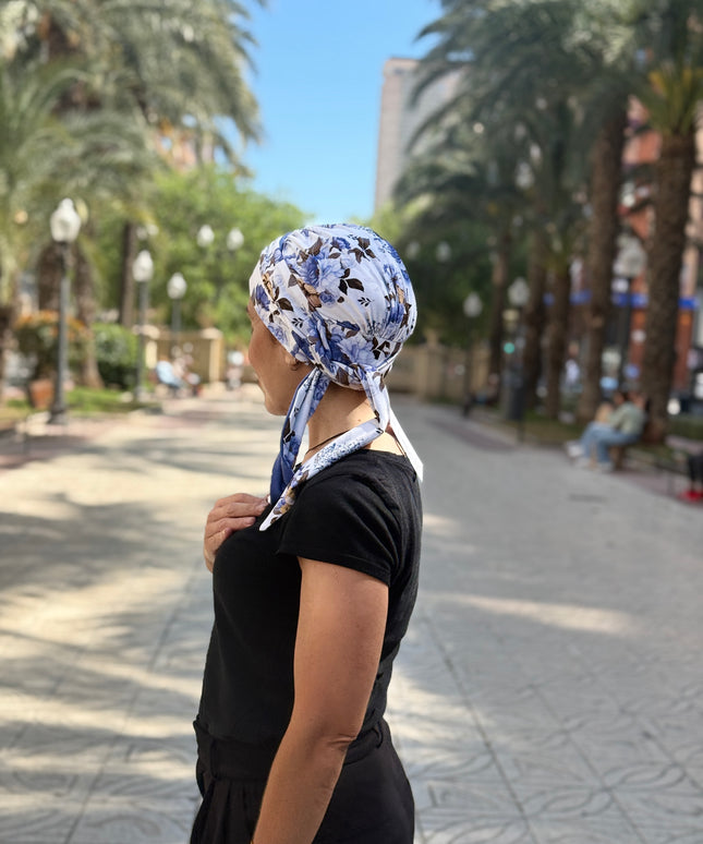 Pañuelo Oncológico Carla Bedia | Zoe Bambú Flores Azul Mostaza