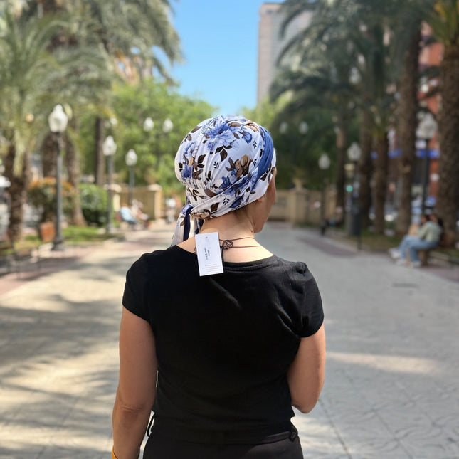 Pañuelo Oncológico Carla Bedia | Zoe Bambú Flores Azul Mostaza