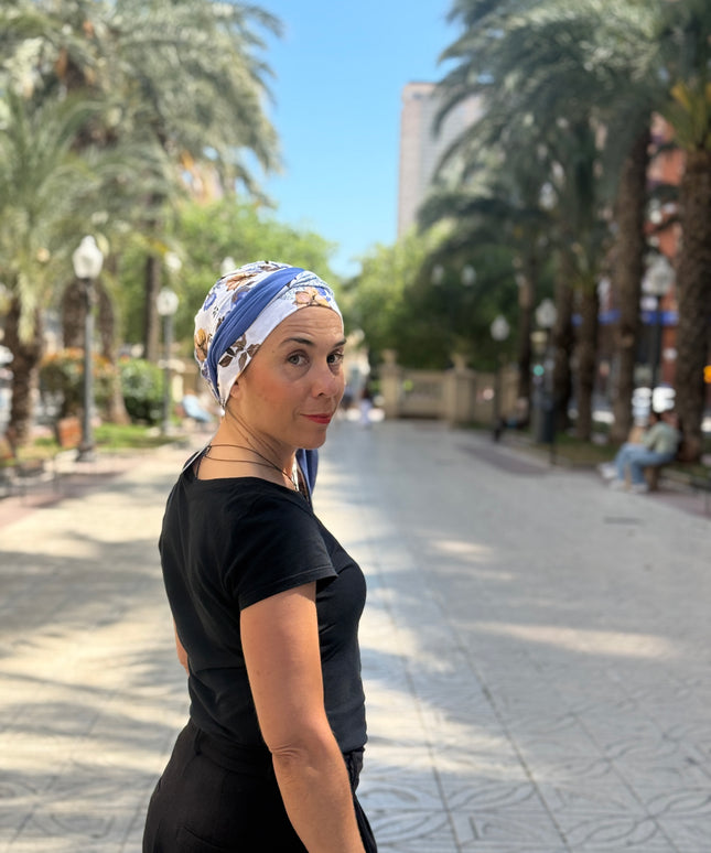 Pañuelo Oncológico Carla Bedia | Zoe Bambú Flores Azul Mostaza
