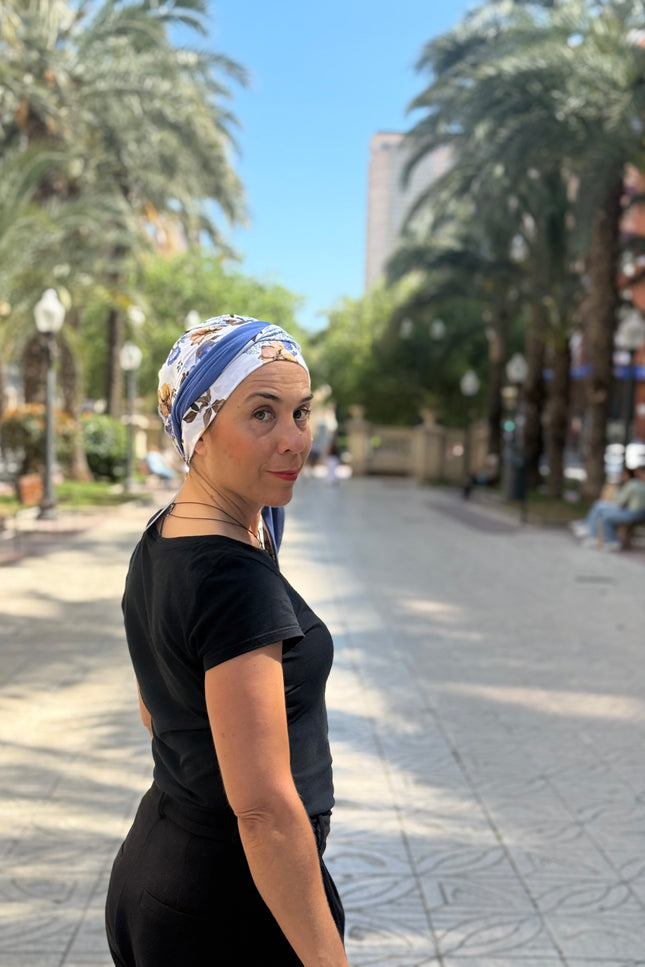 Pañuelo Oncológico Carla Bedia | Zoe Bambú Flores Azul Mostaza