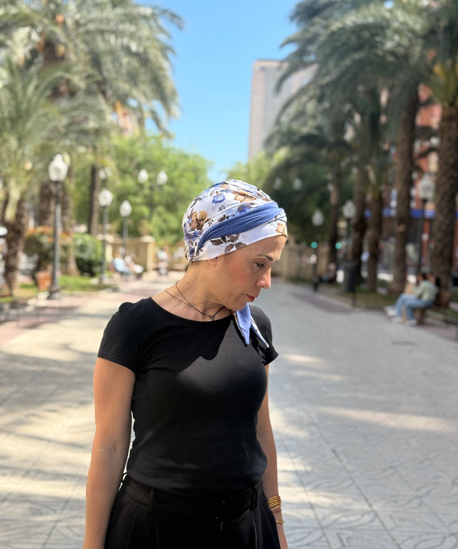 Pañuelo Oncológico Carla Bedia | Zoe Bambú Flores Azul Mostaza