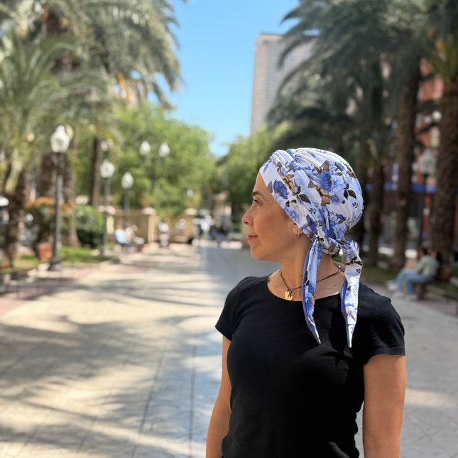 Pañuelo Oncológico Carla Bedia | Zoe Bambú Flores Azul Mostaza