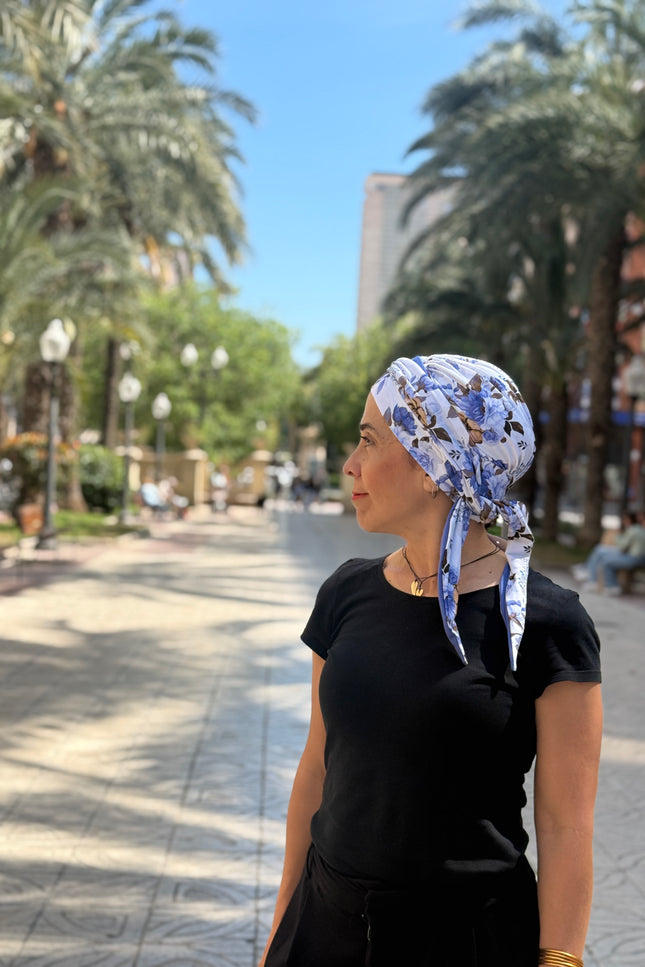 Pañuelo Oncológico Carla Bedia | Zoe Bambú Flores Azul Mostaza