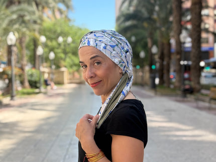 Pañuelo Oncológico Carla Bedia | Zoe Bambú Hojas Azul Caqui