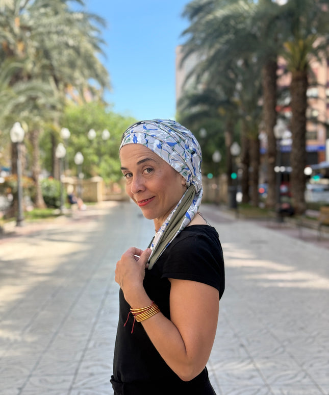 Pañuelo Oncológico Carla Bedia | Zoe Bambú Hojas Azul Caqui