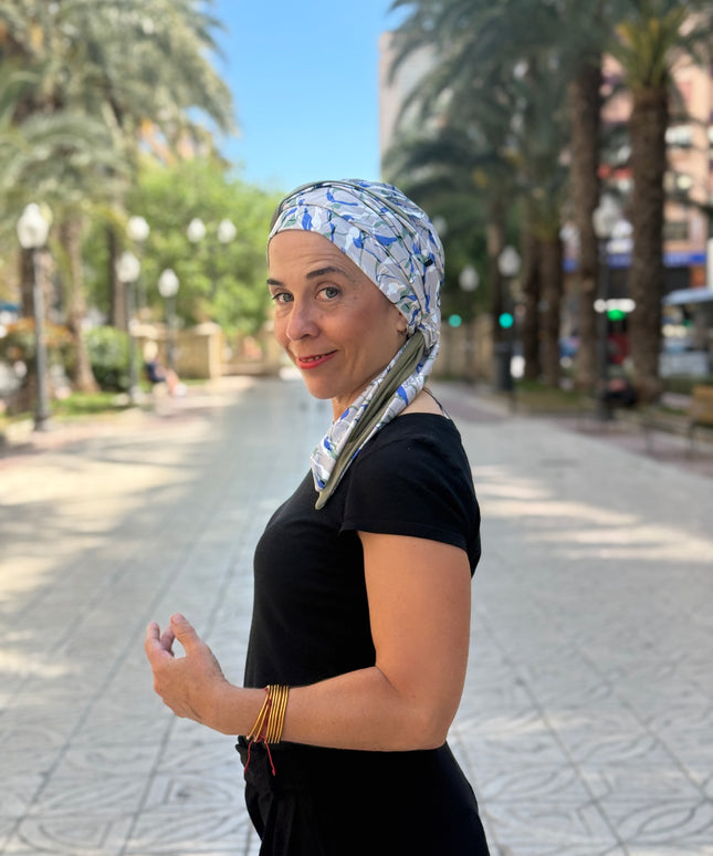 Pañuelo Oncológico Carla Bedia | Zoe Bambú Hojas Azul Caqui