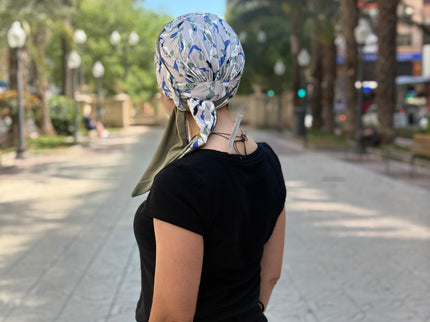 Pañuelo Oncológico Carla Bedia | Zoe Bambú Hojas Azul Caqui