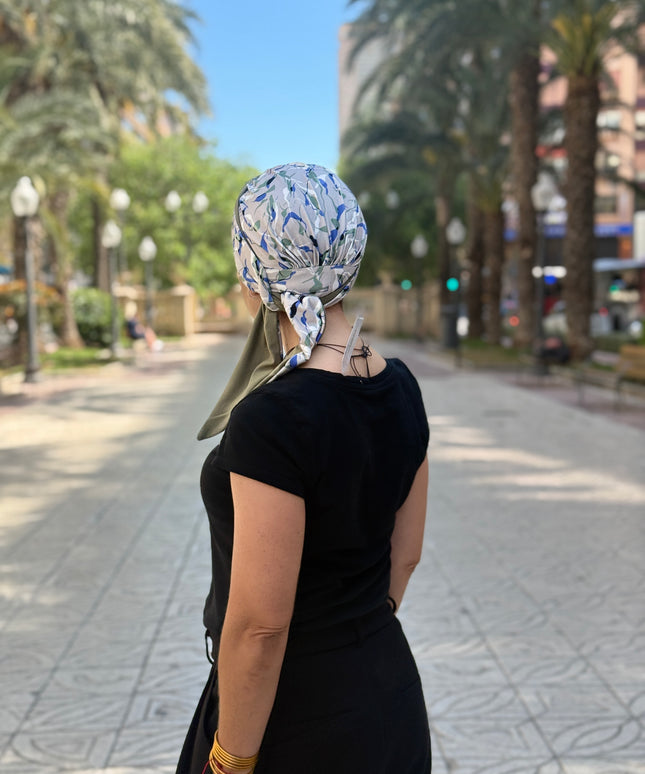 Pañuelo Oncológico Carla Bedia | Zoe Bambú Hojas Azul Caqui