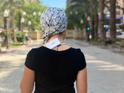 Pañuelo Oncológico Carla Bedia | Zoe Bambú Hojas Azul Caqui