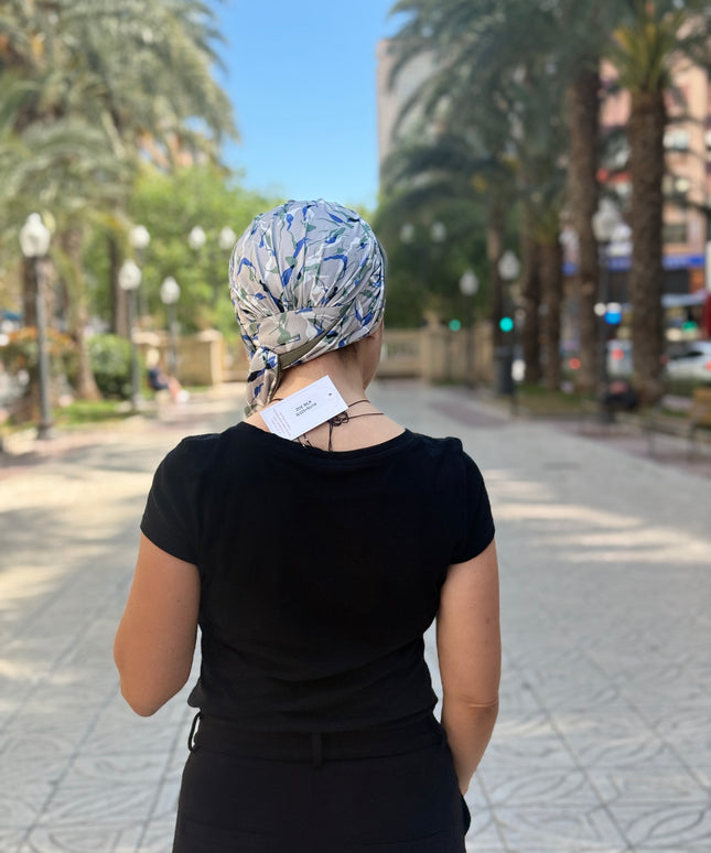Pañuelo Oncológico Carla Bedia | Zoe Bambú Hojas Azul Caqui