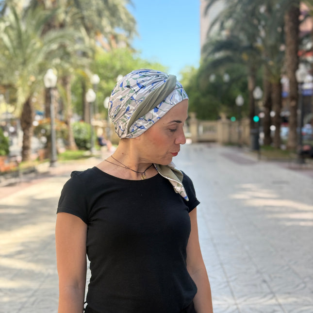Pañuelo Oncológico Carla Bedia | Zoe Bambú Hojas Azul Caqui