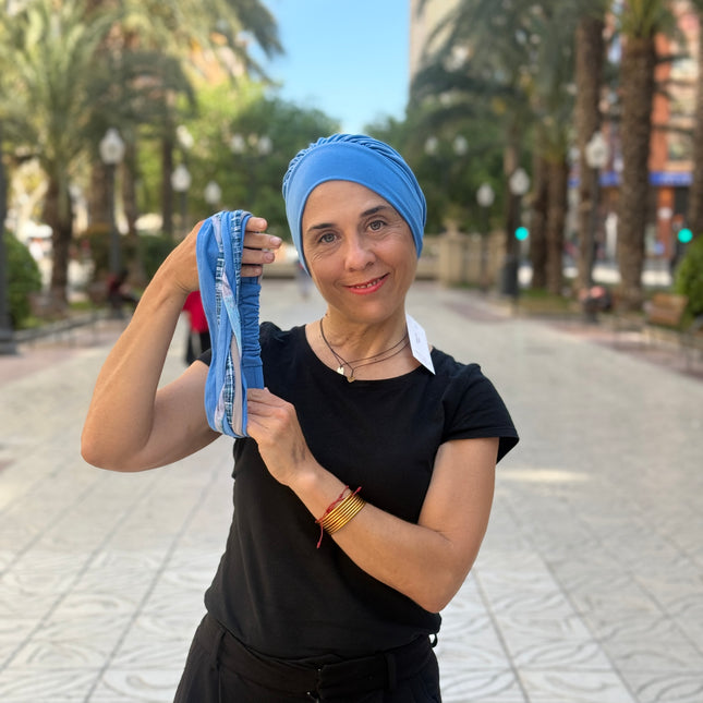 Pañuelo Oncológico Carla Bedia | Carlota Azul