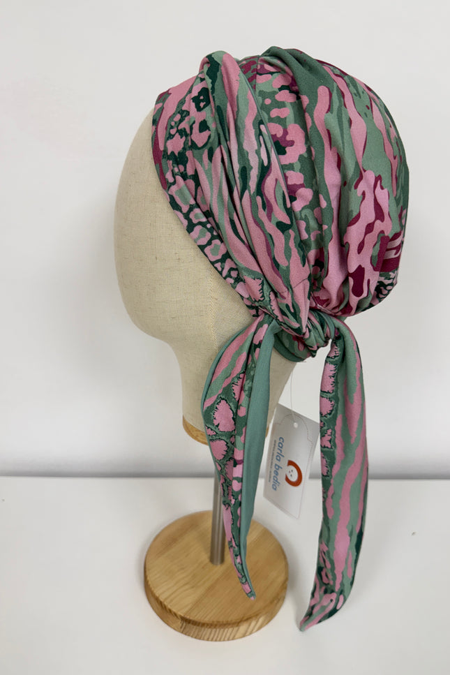 Pañuelo Oncológico Carla Bedia | Zoe Bambú Animal Pink Green