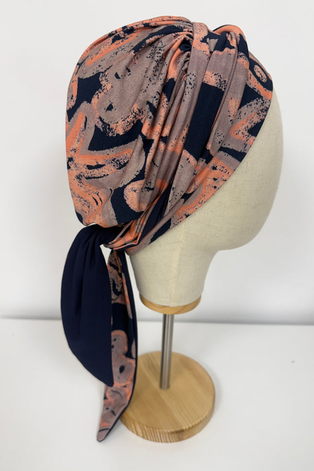 Pañuelo Oncológico Carla Bedia | Zoe Bambú Abstrac Coral Navy