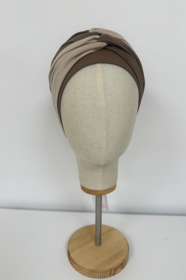 Pañuelo Oncológico Carla Bedia | Gala Marrón Arena