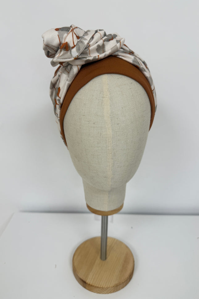 Pañuelo Oncológico Carla Bedia | Lara Cognac Floral Gris